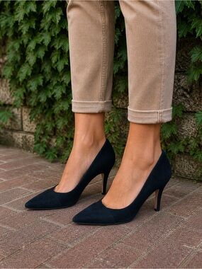 MADEWELL Black Suede Pointed Toe Wrapped Heel Stilettos, 9.5